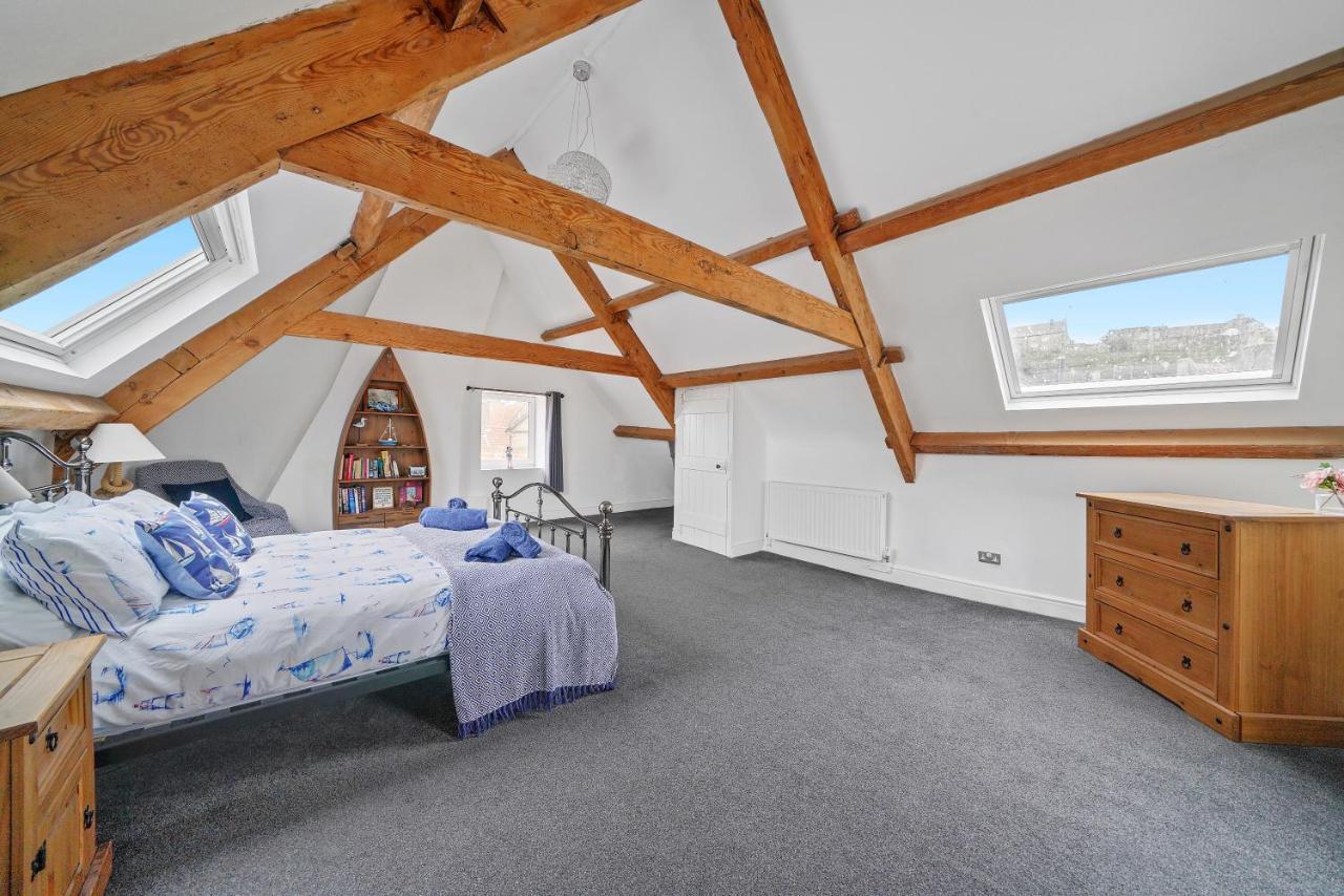30 Percent Off! The Central Whitby Gem - 4 Bedrooms Extérieur photo
