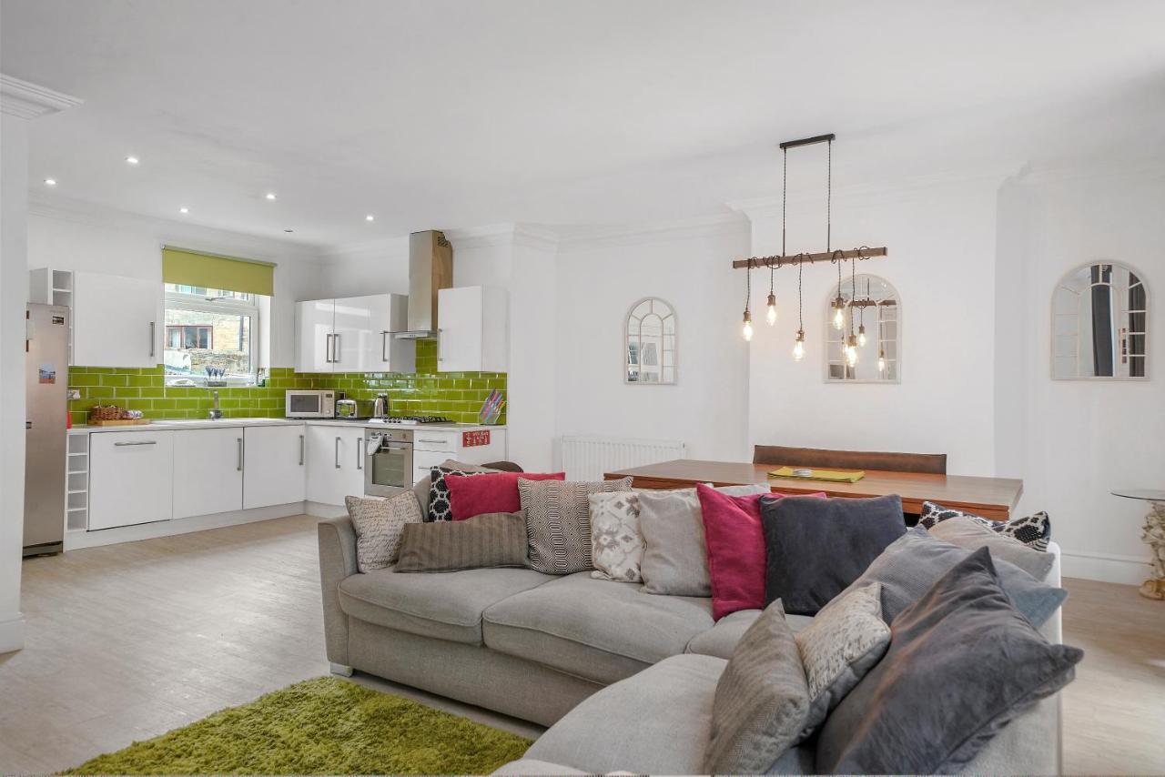 30 Percent Off! The Central Whitby Gem - 4 Bedrooms Extérieur photo